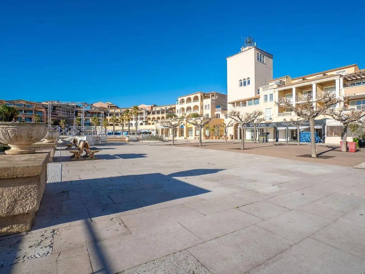 Apartment Village Cap Esterel - Le Belvedere-4 By Interhome Saint-Raphael